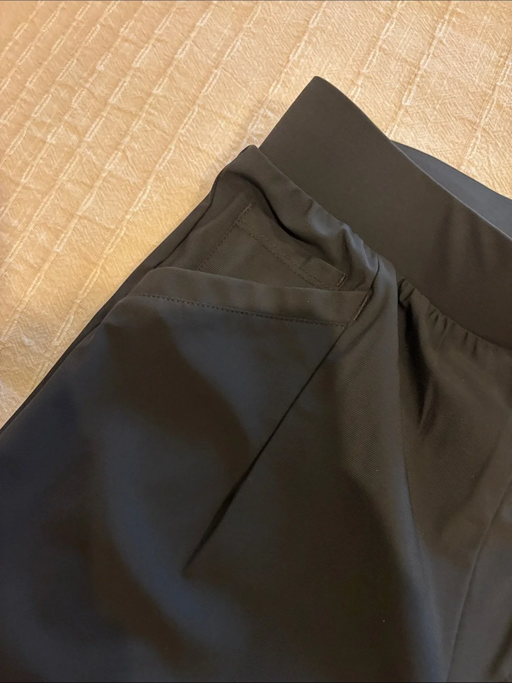 Baleaf Women's Black Athletic Pants—New without the tags—Never worn